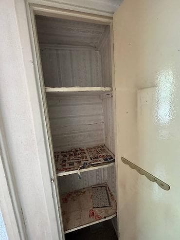 49: 1 комната, 35 м², 105 серия, 4 этаж — 8