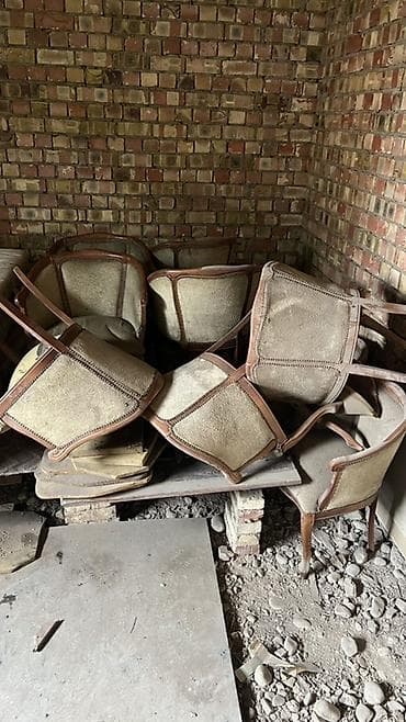 паталь: Стуля Классические мягкие кресла с деревянным каркасом. 1 штук 2200 — 2