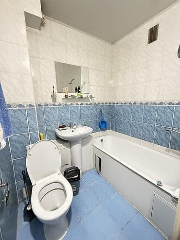 гостиница диа: 3 комнаты, 5 м², 104 серия, 3 этаж, Старый ремонт — 5