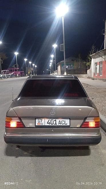 11 r20: Mercedes-Benz W124: 1989 г., 2.3 л, Ручные, Бензин, Седан — 4