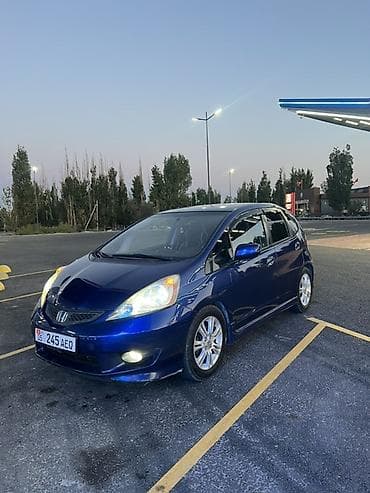 fit 2012: Honda Fit: 2010 г., 1.5 л, Автомат, Бензин, Хэтчбэк — 2
