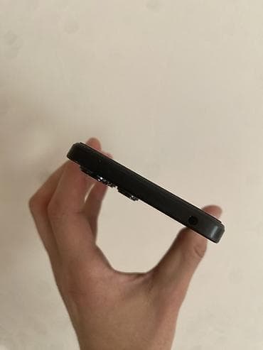 продажа компьютеров и ноутбуков: Redmi, Redmi 12, Б/у, 128 ГБ, цвет - Черный, 1 SIM, eSIM — 6