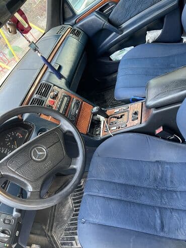 купить кожаные сиденья для авто бу: Mercedes-Benz E-Class: 1999 г., 3.2 л, Автомат, Бензиновая, Седан — 4