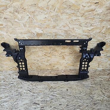 Экран на Киа соренто, панель передняя, суппорта радиатора. Kia