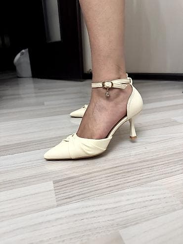 Личные вещи: Женские туфли-лодочки на каблуке kitten heel - Цвет: молочный - — 6