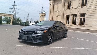 Toyota Camry: 2018 г., 2.5 л, Автомат, Бензин, Седан