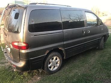 длиная: Hyundai H-1: 1999 г., Минивэн — 2