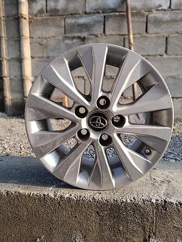 Литые Диски R 15 Toyota, 1 шт, отверстий - 5