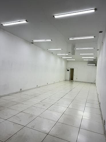 red centr: Ош базар, Сдается в аренду светлое коммерческое помещение открытой — 1