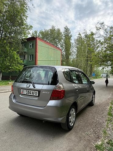 banan mers: Honda Jazz: 2006 г., 1.4 л, Ручные, Бензин, Хэтчбэк — 4