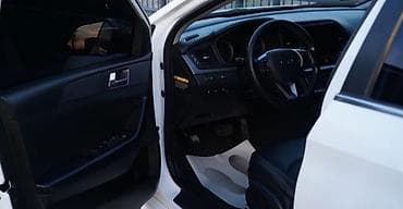 Продажа авто: Hyundai Sonata: 2019 г., 2 л, Автомат, Газ, Седан — 10