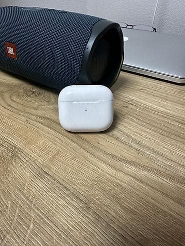 SIM-карты: Беспроводные наушники-вкладыши с зарядным кейсом (белый цвет) — 2