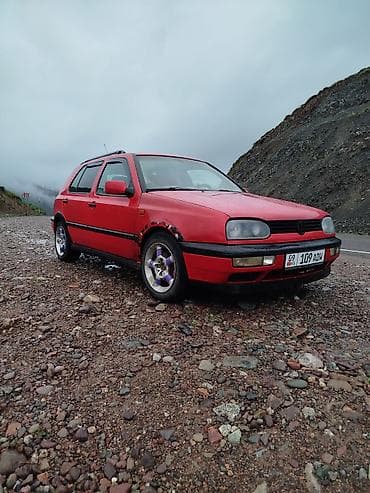 каракол авто: Volkswagen Golf: 1996 г., 2 л, Кол менен иштөөчү, Бензин, Хетчбек — 4