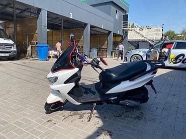 макси скутера: Макси-скутер 150 куб. см, Бензин, Б/у — 3