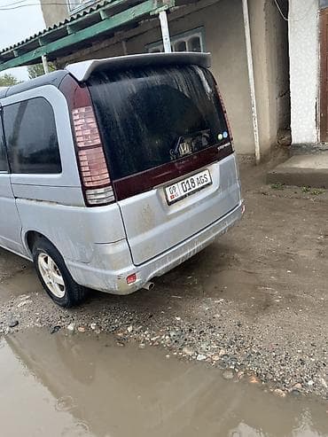Honda Stepwgn: 2004 г., 2 л, Автомат, Бензин, Минивэн — 3