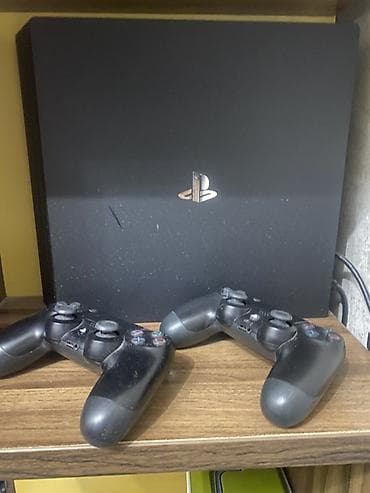 Игровая приставка Sony PlayStation 4 (Slim), черная. Комплектация: -