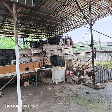 дом куплью: Просторный частный дом с большим крытым двором/навесом. - Крытая — 6