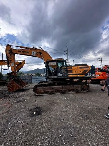 садовый измелчитель: Rent out Полноповоротный экскаватор, 3000 тонн, 2 м³, Долгосрочно — 3