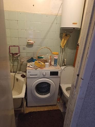 с петровка: 1 комната, 23 м², 2 этаж, Старый ремонт — 5