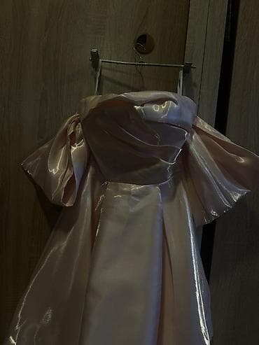 кыз: Покупала за 7000 надела всего один раз . Торг уместен .Коктейльное — 3