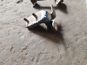 двери для дома: Toyota Ipsum дверные петли Тоета Ипсум Петли задней правой двери — 4