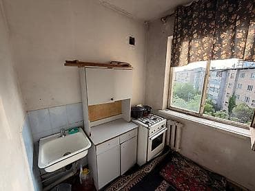 Батирлерди сатуу: 1 бөлмө, 30 м², Жеке план, 5 кабат, Эски ремонт — 4
