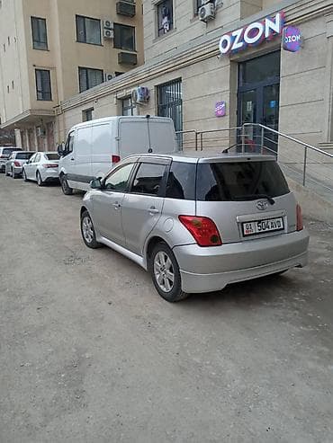 platz vitz: Toyota Ist: 2002 г., 1.3 л, Автомат, Бензин, Хэтчбэк — 4