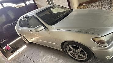Toyota Altezza: 2002 г., 2 л, Автомат, Бензин, Седан