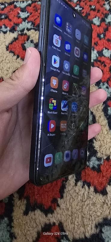 стекла для планшетов 4.7": Infinix HOT 50i, Б/у, 256 ГБ, цвет - Черный, 2 SIM — 4