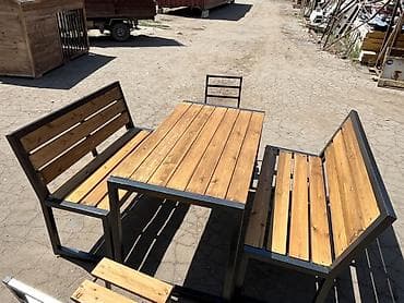 Стол и стул для кафе