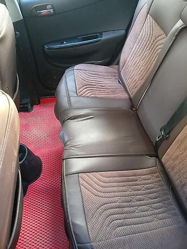 Hyundai i20: 2010 г., 1.4 л, Автомат, Бензин, Хэтчбэк — 6