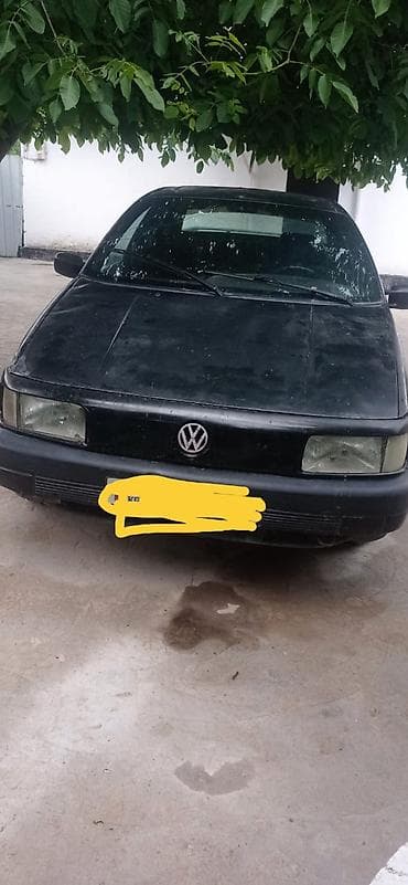 Volkswagen Passat: 1989 г., 1.8 л, Кол менен иштөөчү, Бензин, Седан — 3