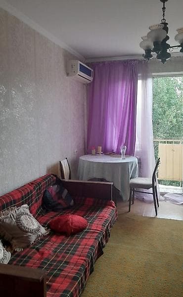 3: 3 комнаты, 58 м², 4 мкр 104 серия, 4 этаж, Старый ремонт — 1