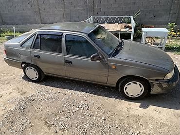 Унаа: Daewoo Nexia: 2004 г., Кол менен иштөөчү, Седан — 4