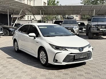 Продажа авто: Toyota Corolla: 2022 г., 1.8 л, Гибрид, Седан — 1