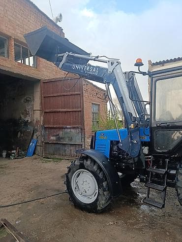 Фронтальный погрузчик UNIVERSAL Standard на трактор Беларус (МТЗ)