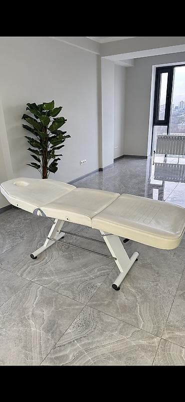 Мед. товарлар: Продается кушетка. Медицинская. Регулируется, в отличном состоянии — 1