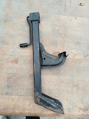 Домкрат-гидравлический/рычажный для автомобиля BMW (оригинал)