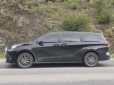 электромобиль дешевый: Toyota Sienna: 2021 г., Гибрид, Минивэн — 2