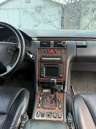mers 212: Mercedes-Benz E-Class: 2000 г., 4.3 л, Автомат, Бензин, Седан — 6