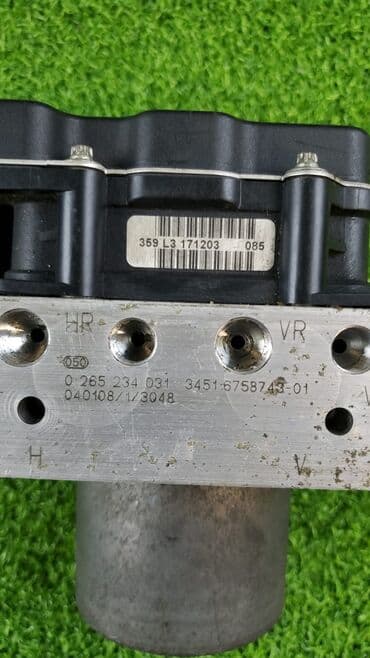 m54: Блок abs Bmw 530I E60 M54B30 2003 (б/у) ​ Марка: BMW Модель: 530i Год — 2