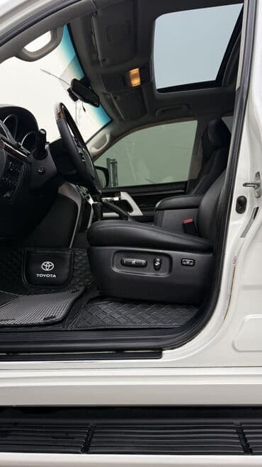 Продажа авто: Toyota Land Cruiser: 2012 г., 4.6 л, Автомат, Газ, Внедорожник — 9