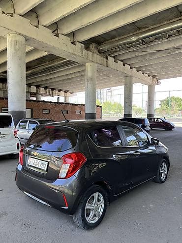 Chevrolet: Chevrolet Spark: 2016 г., 1 л, Вариатор, Бензин, Хэтчбэк — 4