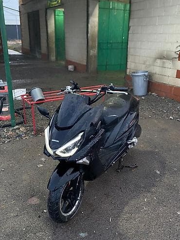 скутеры в бишкеке: Макси-скутер 150 куб. см, Бензин, Б/у — 3