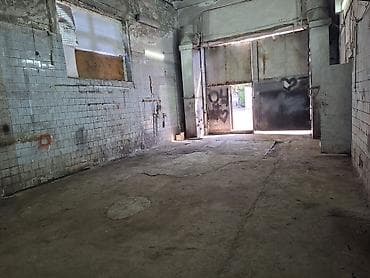 Сдаю в аренду гараж: Сдаётся кирпичное производственно-складское помещение с распашными — 3