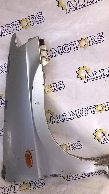 Крыло Переднее правое Mazda, Б/у