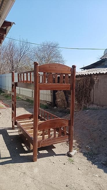 леца: Двухъярусная деревянная кровать с лестницей и выдвижными ящиками — 3