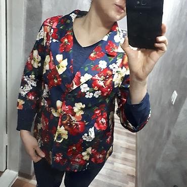 весенние: Жакет женский новый 50-52 размер. Нарядный, весенний. Можем — 2