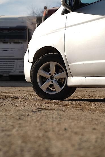 меняю на степвагон: Honda Stepwgn: 2004 г., 2 л, Автомат, Бензин, Минивэн — 6