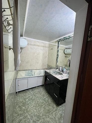 Квартиры: 3 комнаты, 95 м², Индивидуалка, Старый ремонт — 5